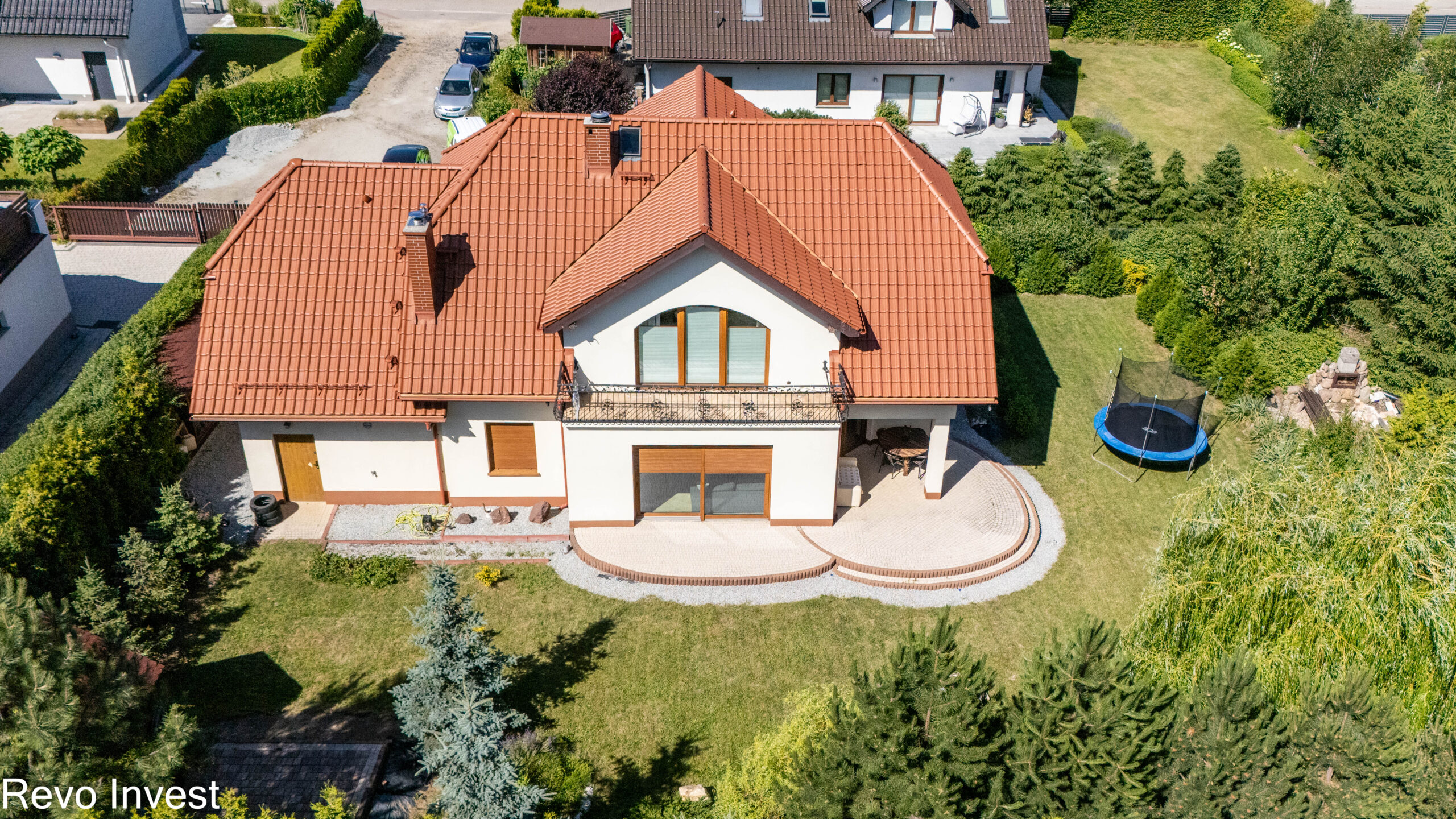 Jak wybrać pośrednika nieruchomości w Wałbrzychu? Przewodnik oparty na 15 latach doświadczenia